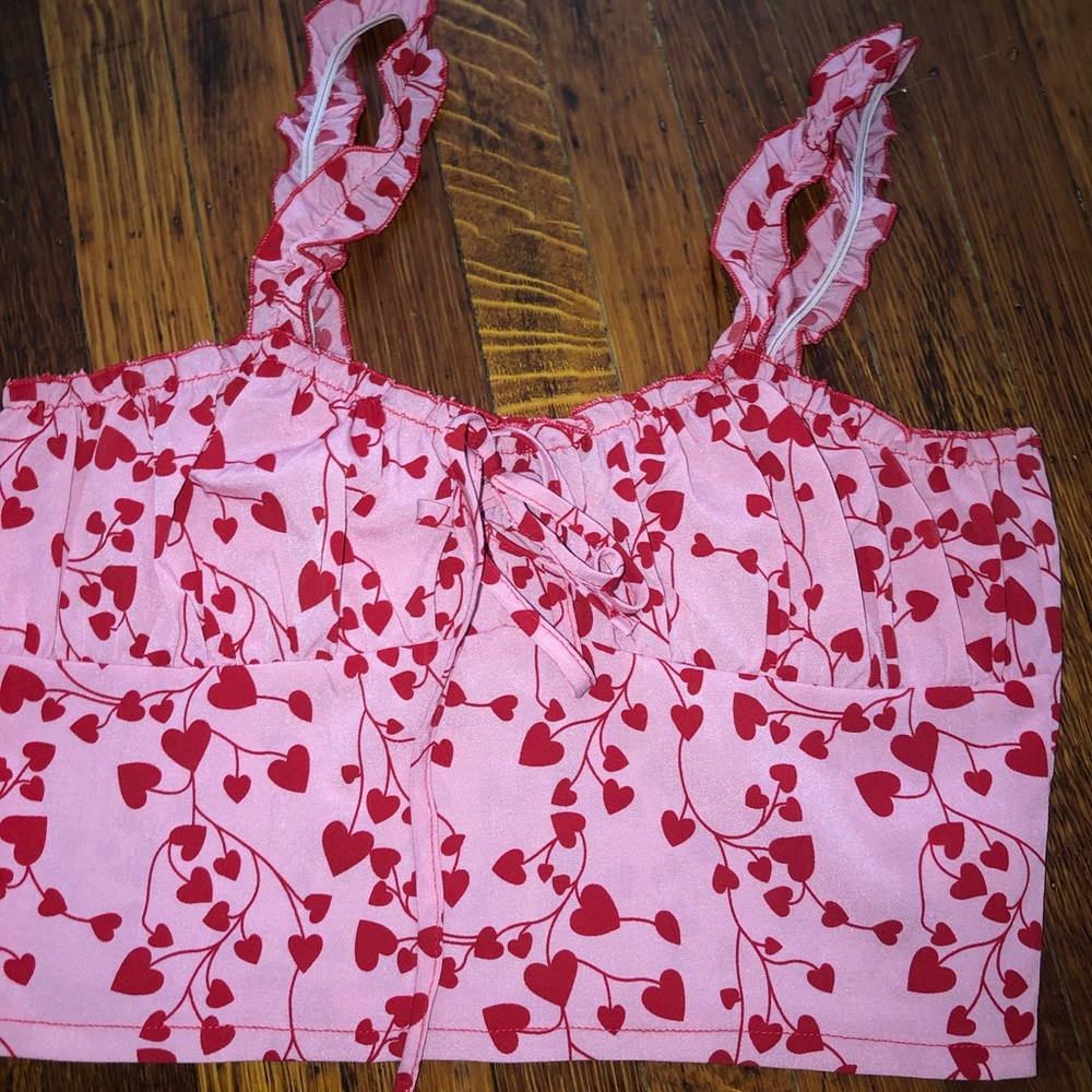 Heart print pink and red crop top